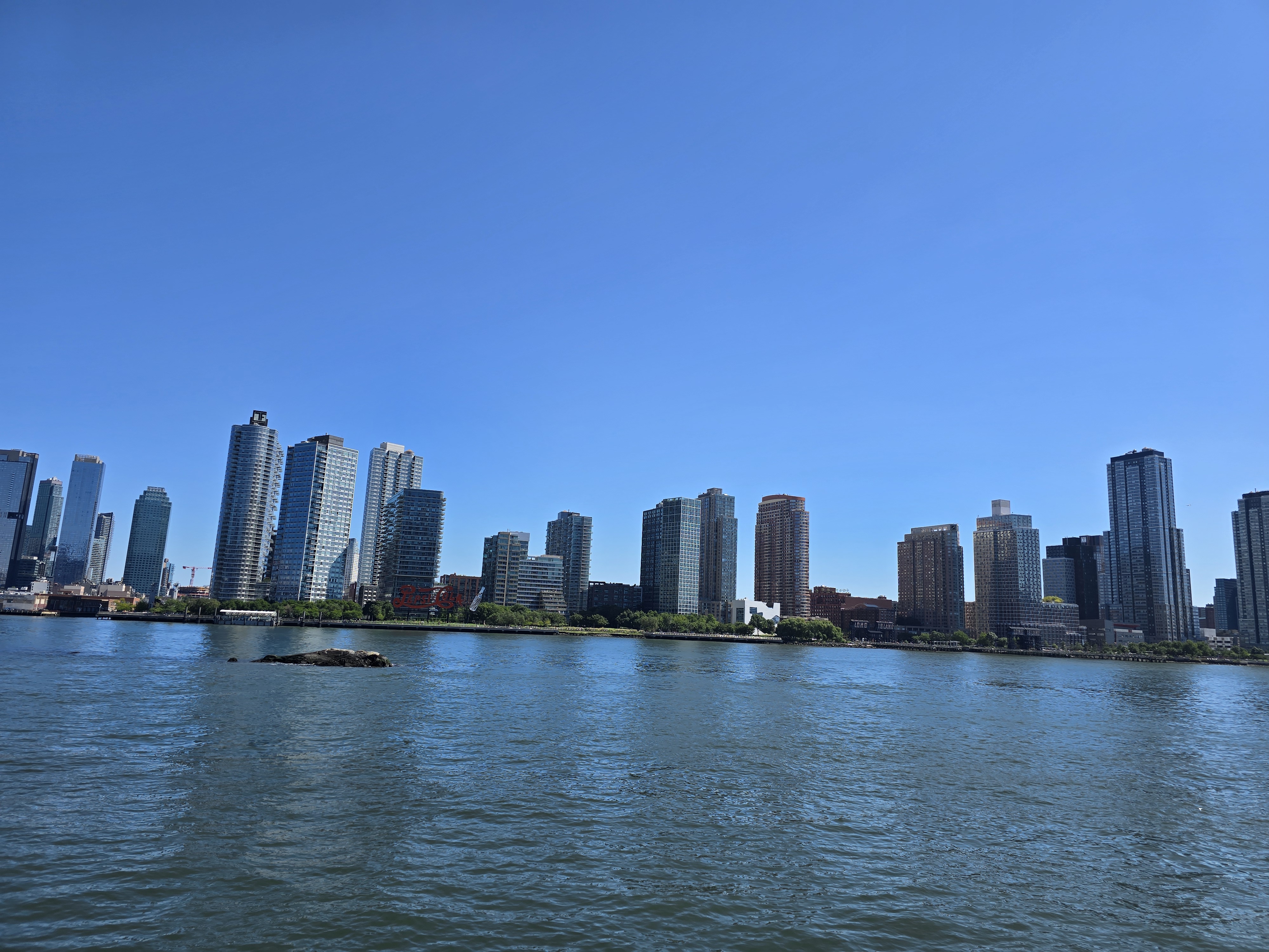 Queens skyline from Manhattan